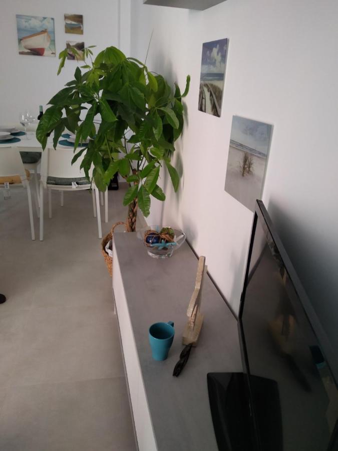 Brisas Del Medano Apartment Екстериор снимка